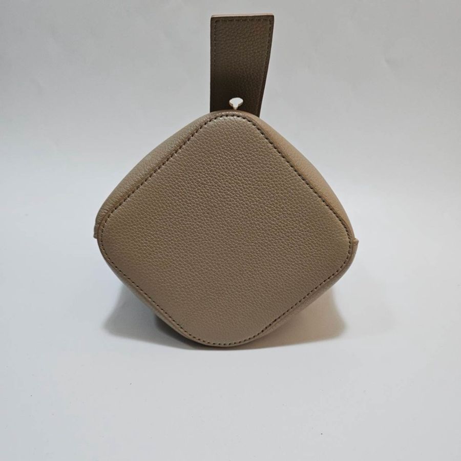 Loewe 沙色粒面牛皮Mini Pebble金釦手提肩斜背包-4