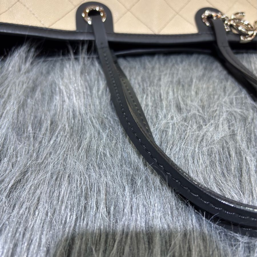 CHANEL TOTE 黑邊奶茶色荔枝皮 縫線菱格 購物包托特包子母包化妝包 BOOKTOTE-32