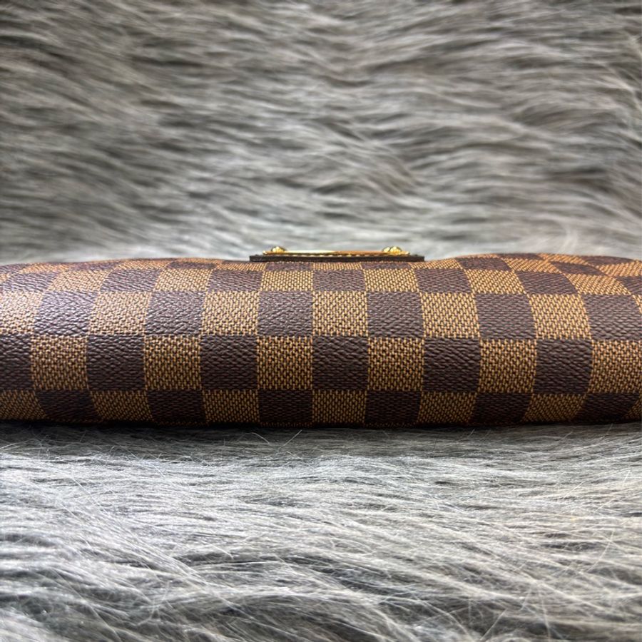 LV N55213 EVA 咖啡棋盤格紋 金牌 金鍊 肩背包 斜背包 晚宴包 腋下包 麻將包 手提包-5