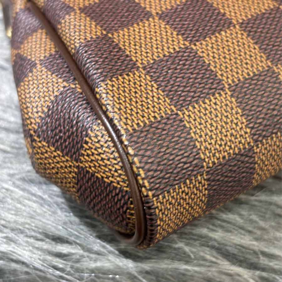 LV N55213 EVA 咖啡棋盤格紋 金牌 金鍊 肩背包 斜背包 晚宴包 腋下包 麻將包 手提包-6