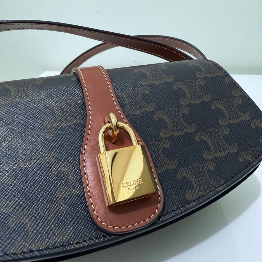 Celine CLUTCH ON STRAP TABOU-12