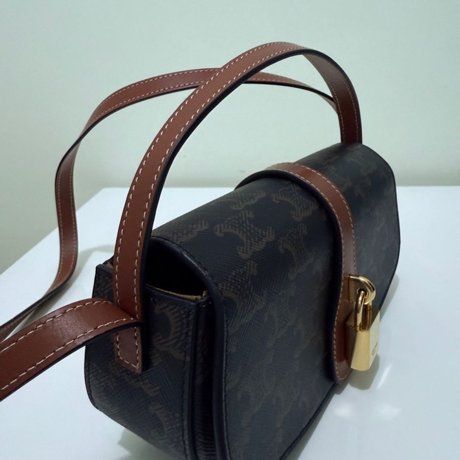Celine CLUTCH ON STRAP TABOU-15