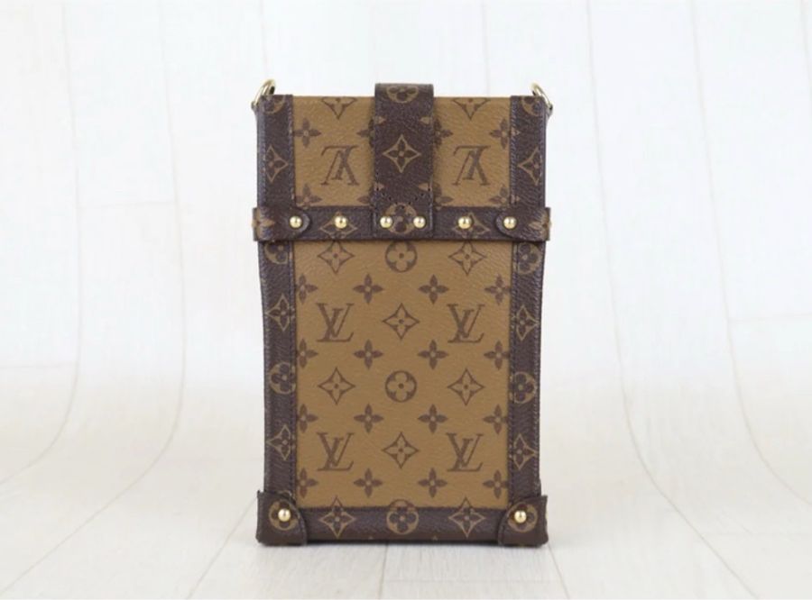 「JL精品代購」97新 LV Trunk手機包-3