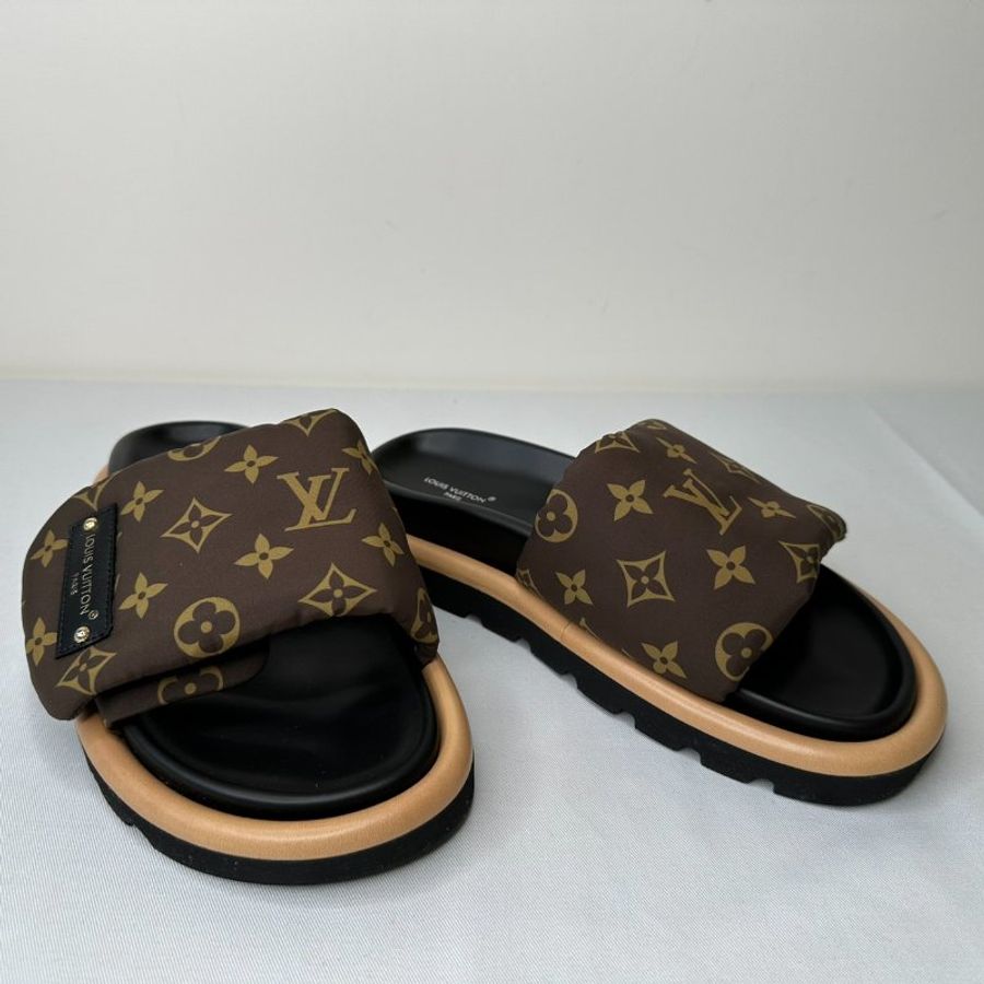 LV Pool Pillow平底涼鞋-7
