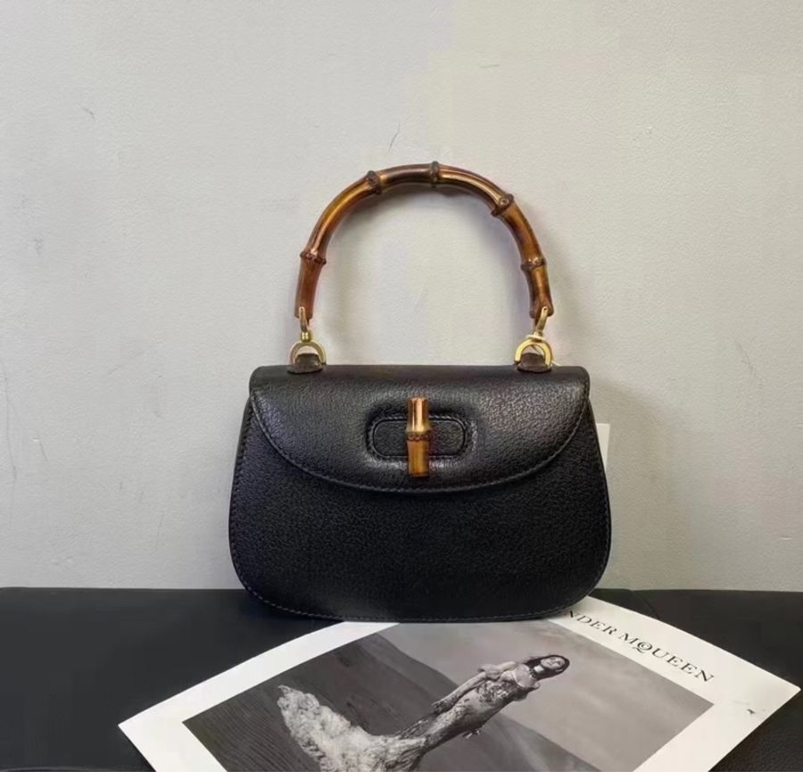 「JL精品代購」97新 Gucci黑色竹節包-0