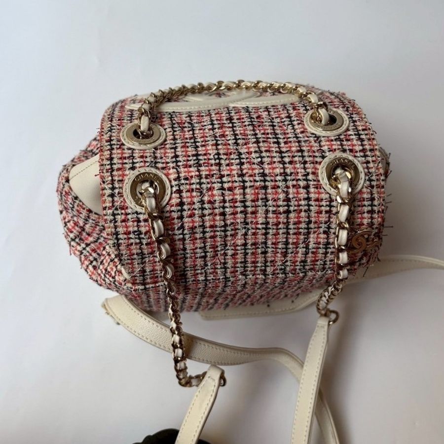Chanel 淡金鍊白皮革邊粉色毛呢布小號後背包-6