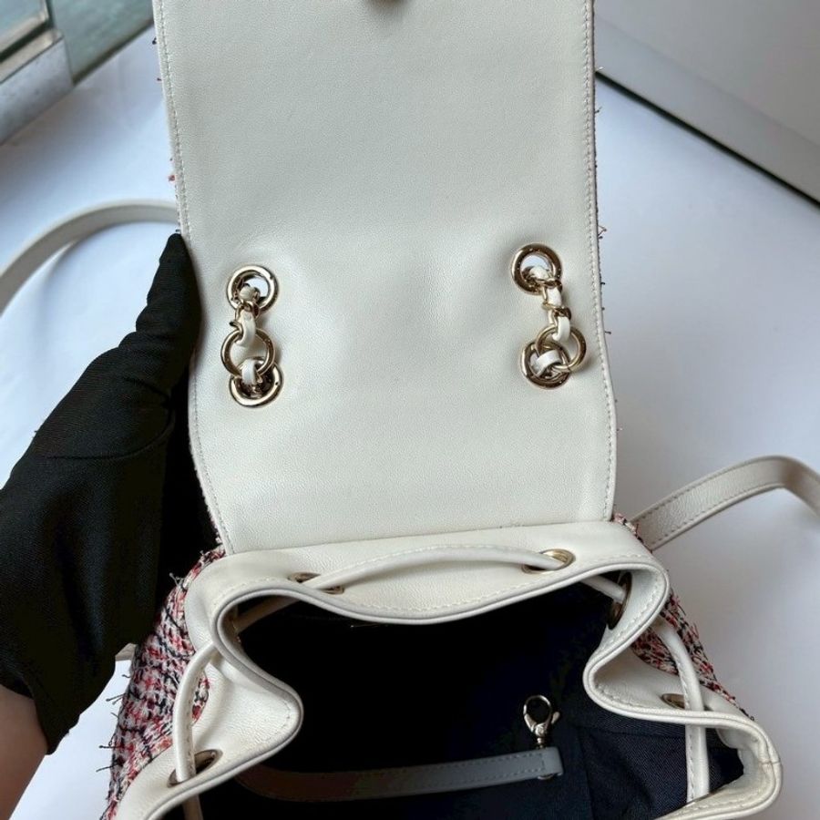 Chanel 淡金鍊白皮革邊粉色毛呢布小號後背包-17