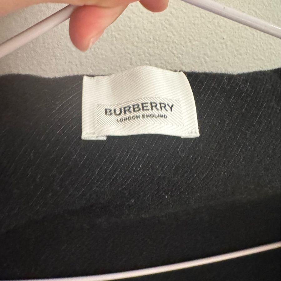 Burberry全新披肩-2