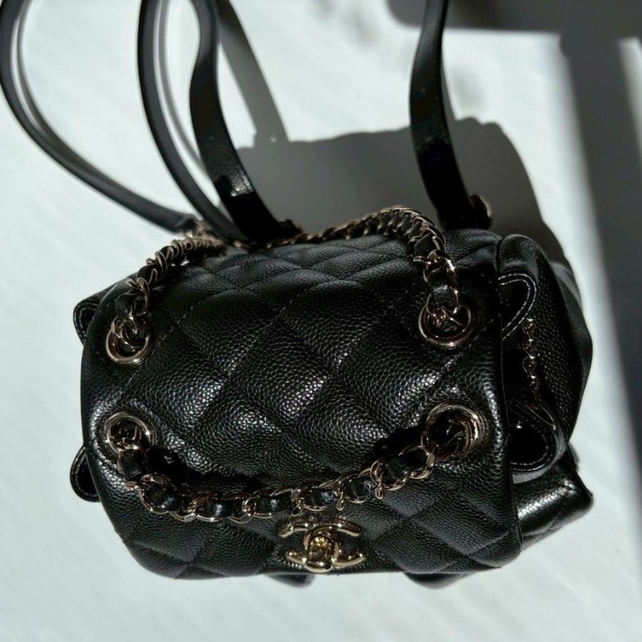 Chanel 淡金鍊黑荔枝皮小號後背包 Duma-9