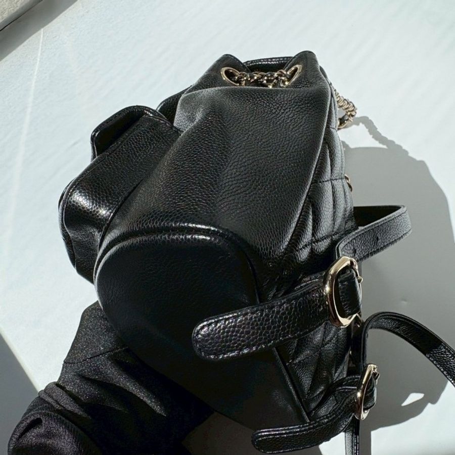 Chanel 淡金鍊黑荔枝皮小號後背包 Duma-15