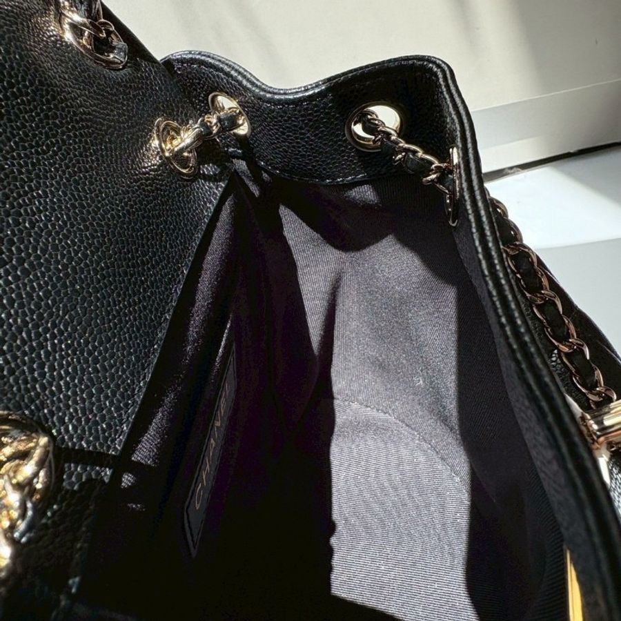 Chanel 淡金鍊黑荔枝皮小號後背包 Duma-18