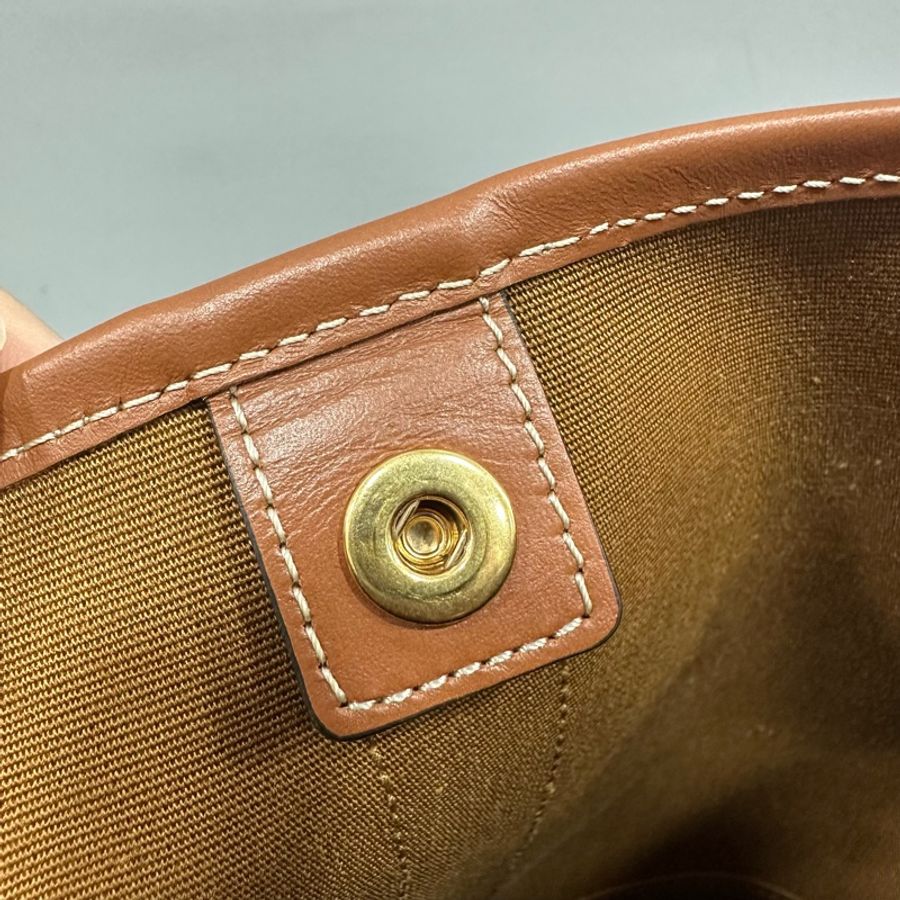 Celine 191442 老花凱旋門金釦水桶包TRIOMPHE BUCKET-17