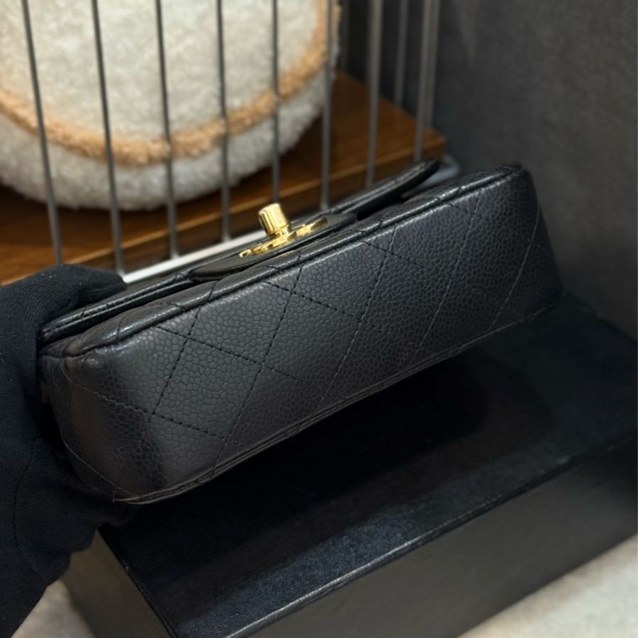 (稀有釋出)Chanel coco17 extra mini 黑金荔枝皮-5