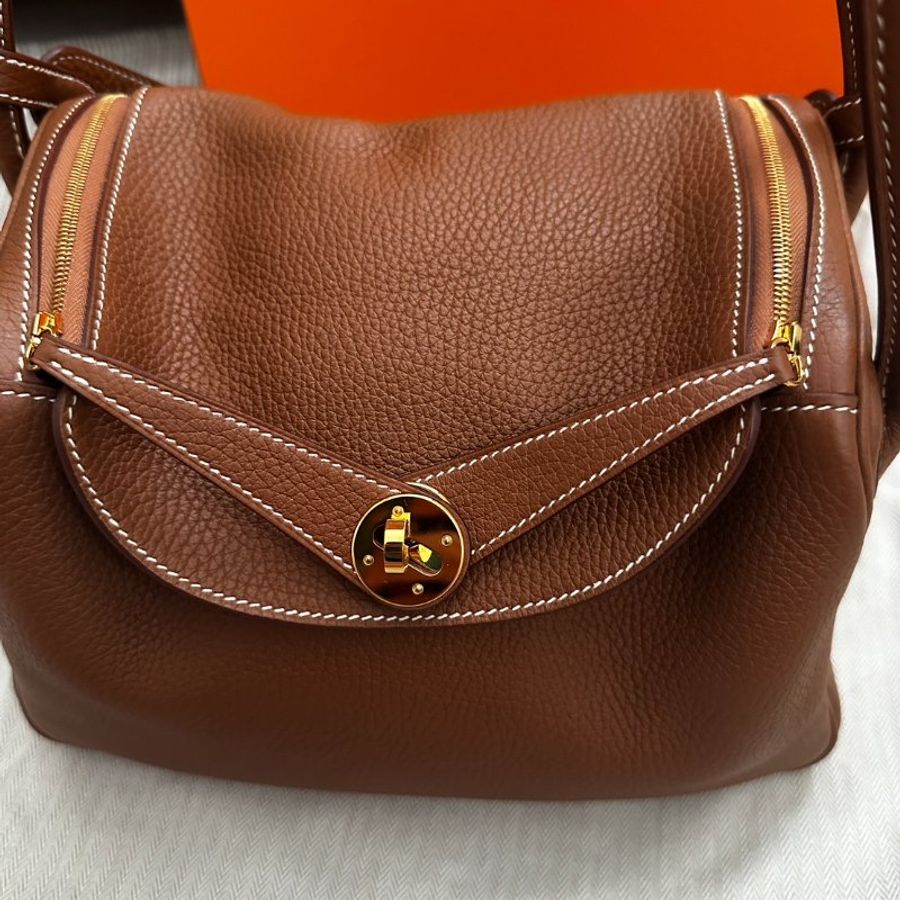 愛馬仕 Hermes Lindy 26 Taurillon Clemence皮 Gold 金棕金扣-7