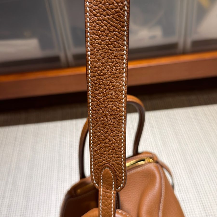 愛馬仕 Hermes Lindy 26 Taurillon Clemence皮 Gold 金棕金扣-33