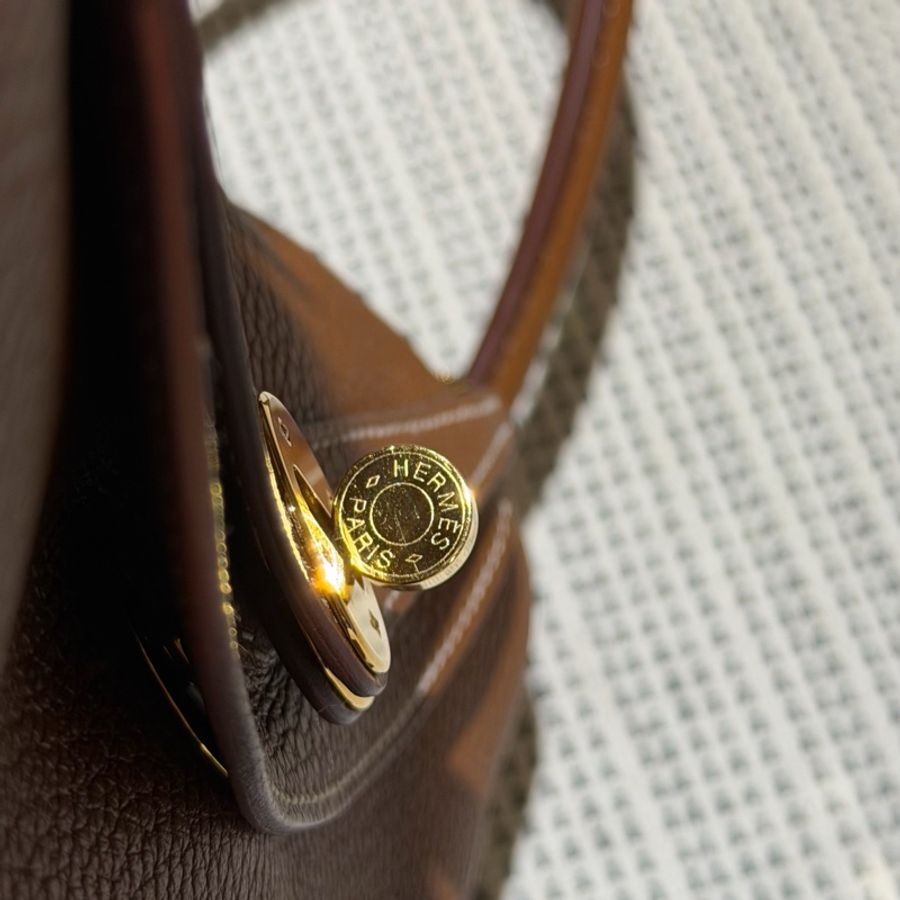 愛馬仕 Hermes Lindy 26 Taurillon Clemence皮 Gold 金棕金扣-36