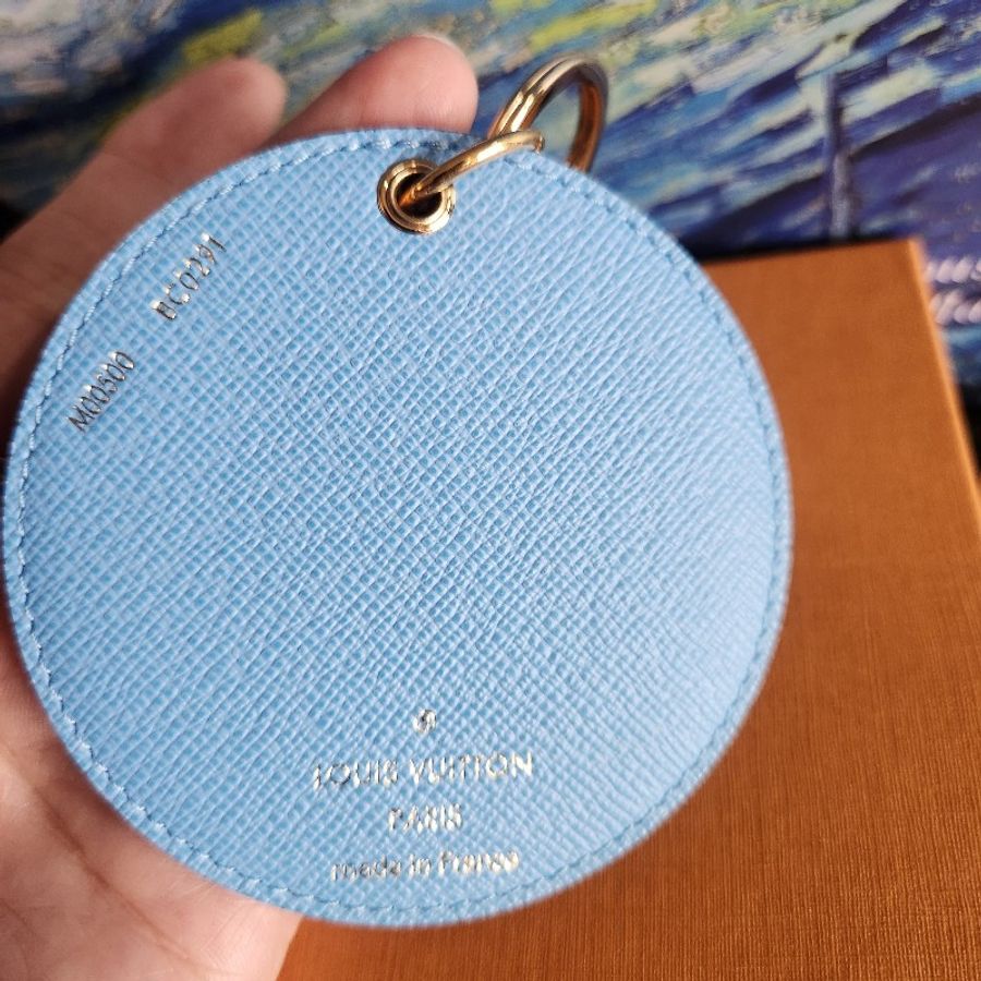lv 限量可愛熊貓可愛吊飾 近全新 閒置品-2