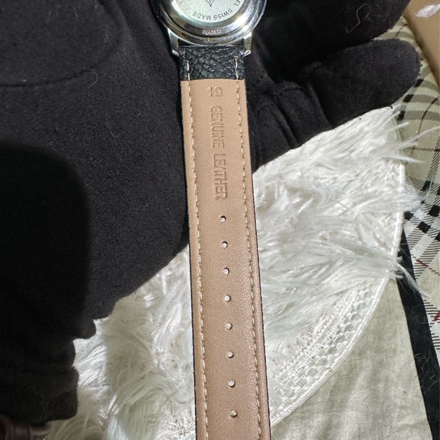 出清優惠 GUCCI 男仕簡約設計石英錶-2