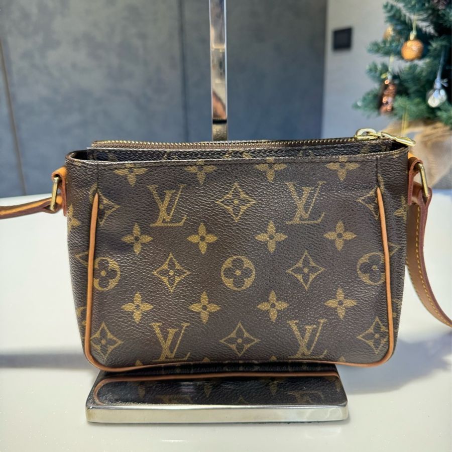 《初。Vintage》 LV 經典老花豆腐包/小方包 (原況皮革)-1