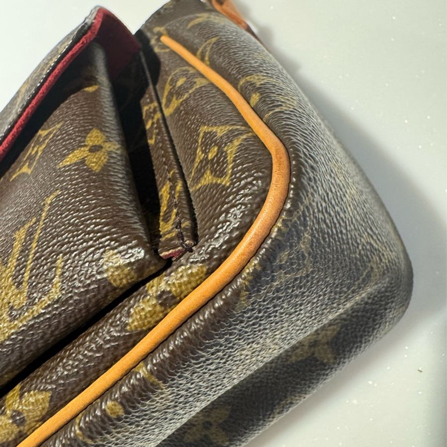 《初。Vintage》 LV 經典老花豆腐包/小方包 (原況皮革)-5