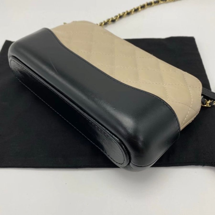 CHANEL 奶茶色拼黑色mini流浪肩背斜背包18.5*10*4 98新配件塵袋保卡-4