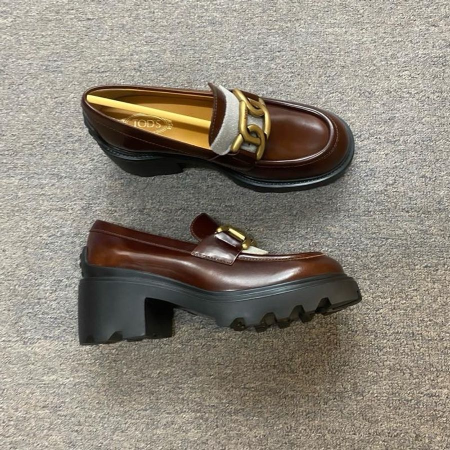 TOD’S 樂福鞋 黑色 36 37.5 ,白色 36 37 37.5 .啡色 36.5-7