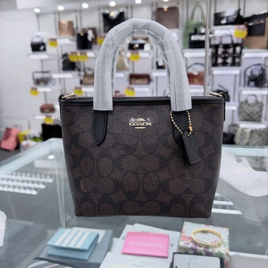 coach mini tote-0