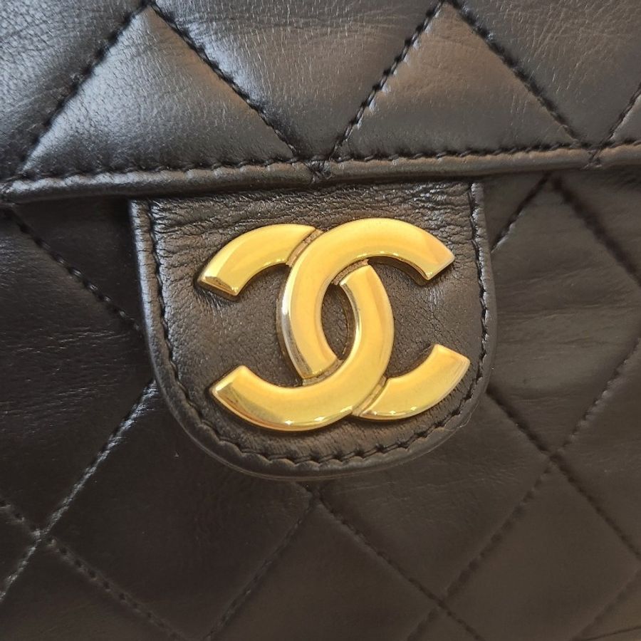Chanel Vintage 翻蓋側背包 小書包 22cm-26