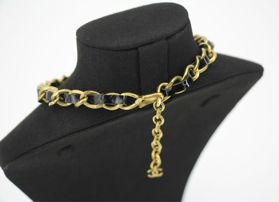 Chanel Vintage 95P 水鑽鍍金黑色光面皮穿鏈Choker-4