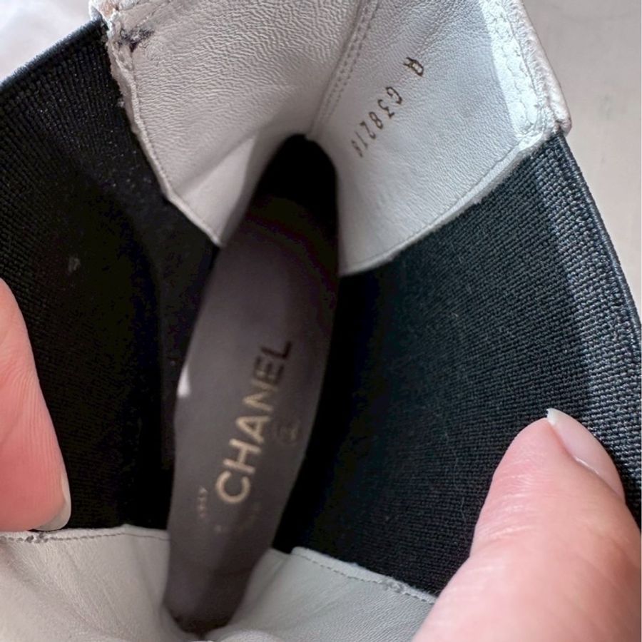 CHANEL 熊貓色皮革短靴 39號-14