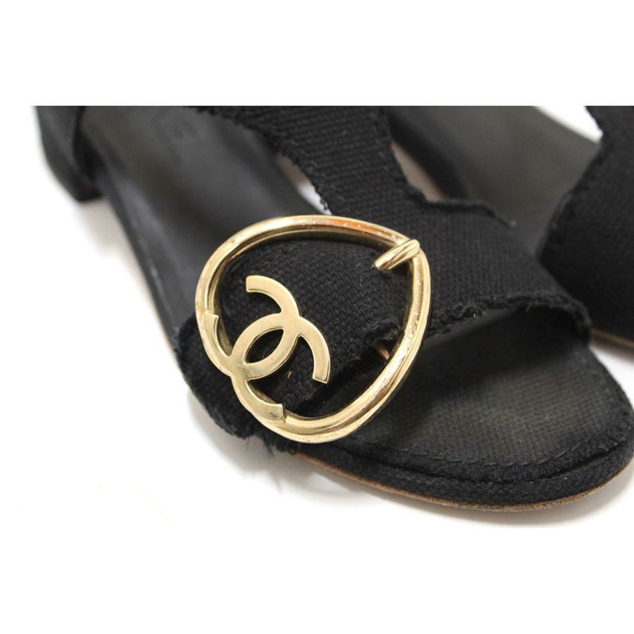 Chanel Black Interlocking CC Logo Canvas Slingback Sandals size 37-8
