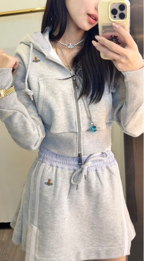 Vivienne Westwood 西太后 短款 連帽衛衣 黑XS M，淺灰 S M-7