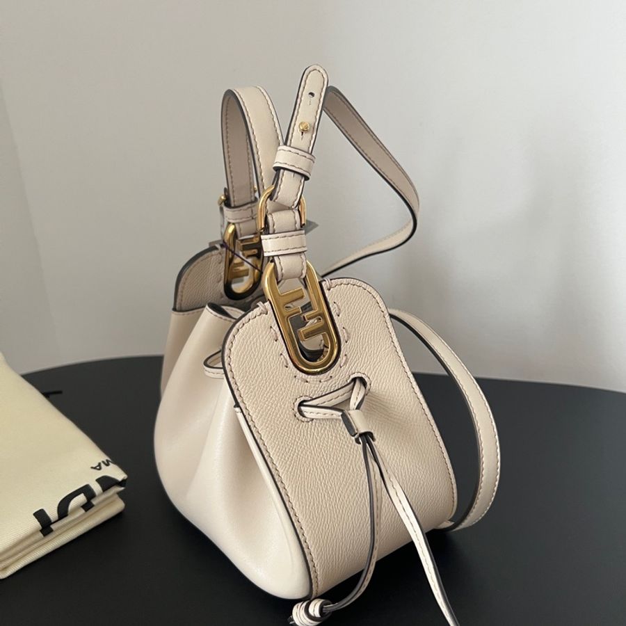 Fendi 芬迪 奶昔白燒賣包 手提斜背均🉑-3