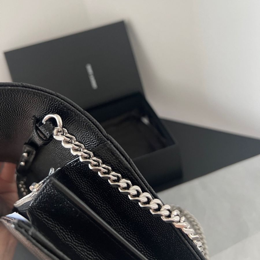 YSL 聖羅蘭 黑銀信封包 魚子醬牛皮銀扣-13