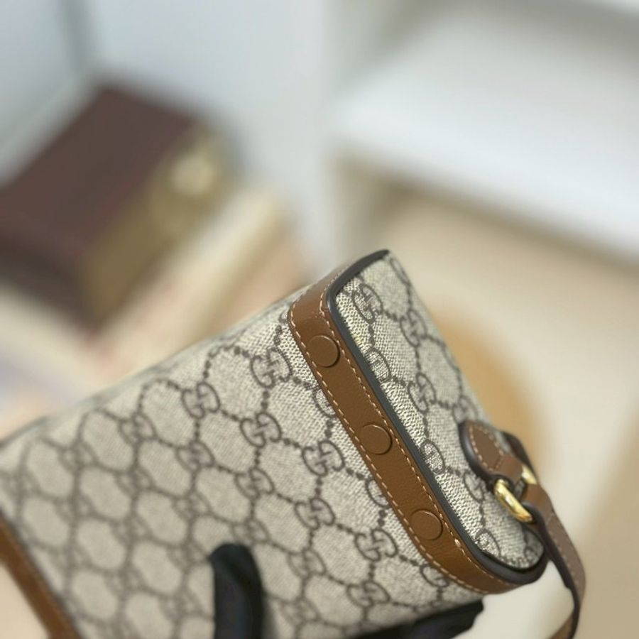 (🤍已售出/可私訊預定)🏷Gucci.1955 Horsebit 馬銜釦橫式手機包-7
