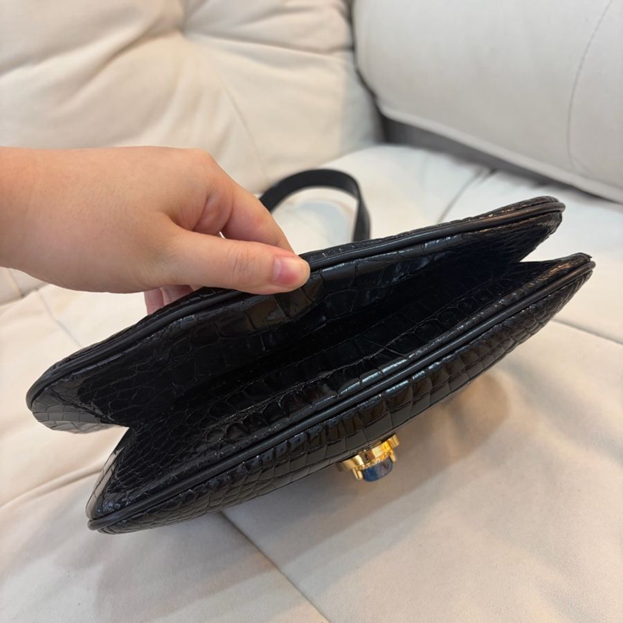 Gucci 鱷魚壓紋青金石腋下包 中古稀有-10