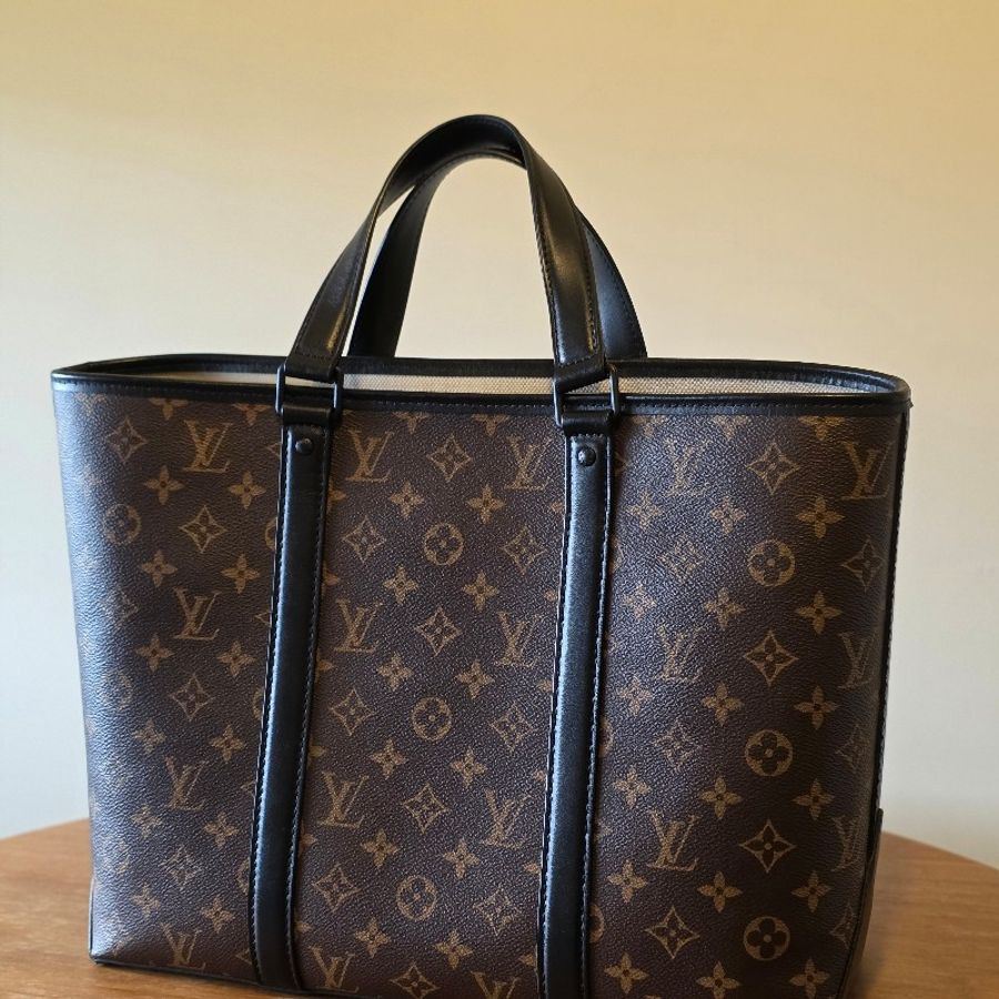 【正品】 LV 男用托特包/公事包/ 斜背包-0