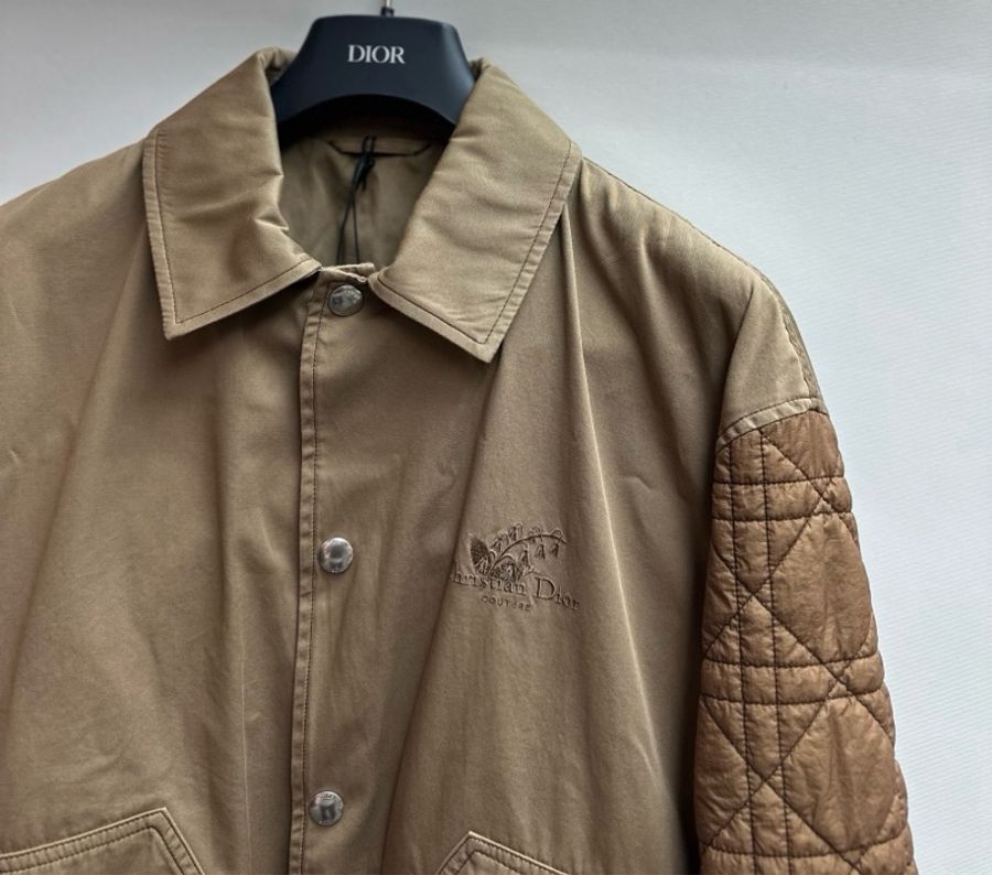 Dior 男款棒球外套 Size: 48-1