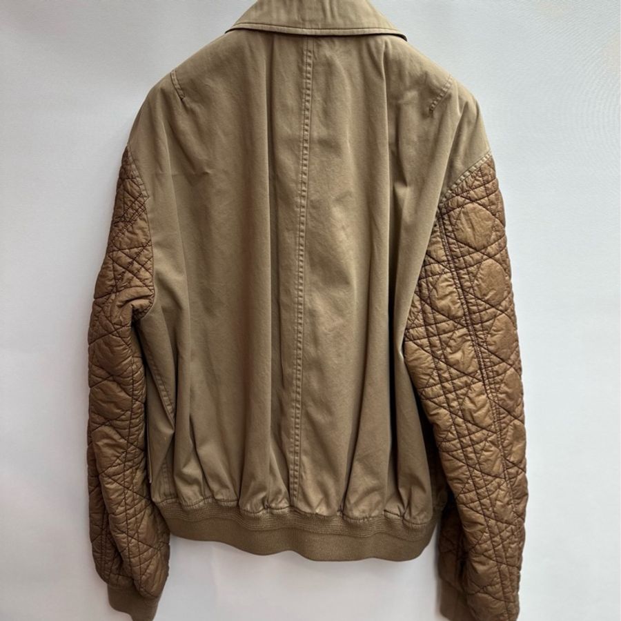 Dior 男款棒球外套 Size: 48-4