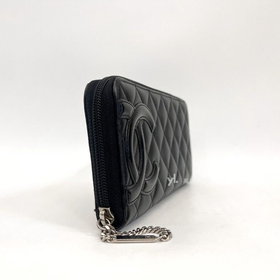 ❣Chanel 黑菱格牛皮康朋銀釦內螢光粉8卡ㄇ拉長夾-2