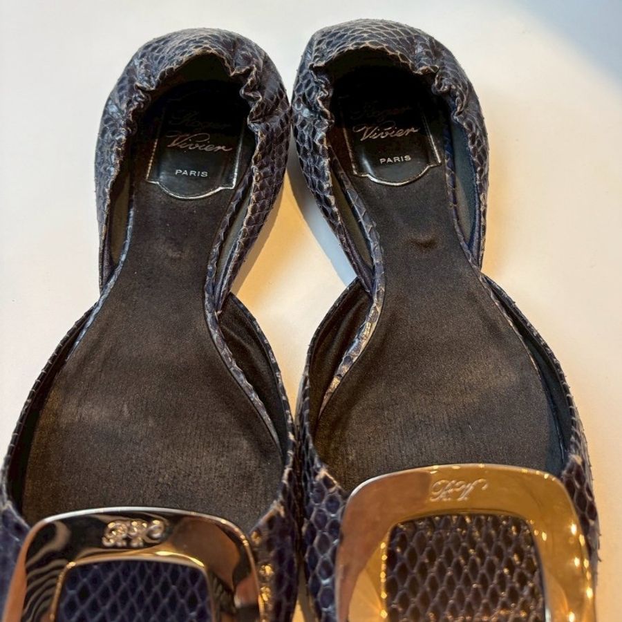 Roger Vivier 銀釦藍色蛇紋平底鞋-7