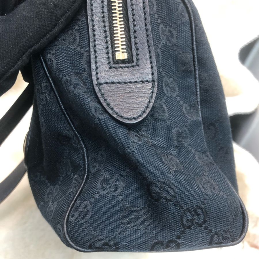 Gucci 黑色布面手提包 XB746-4