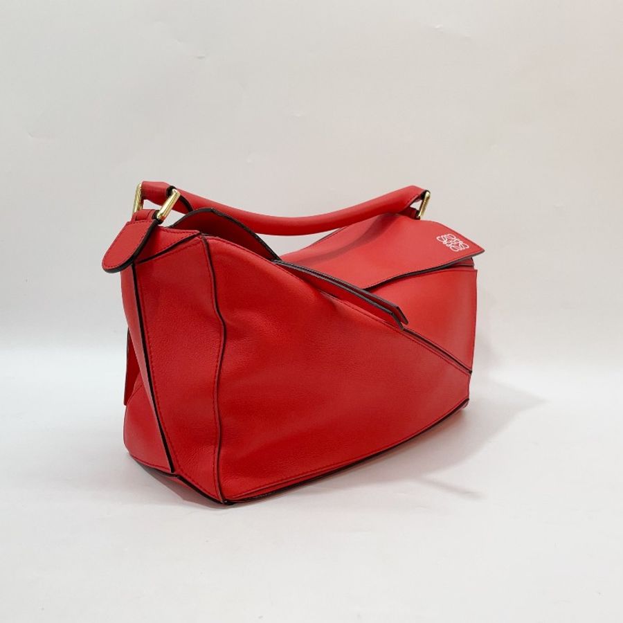 Loewe 紅色牛皮拉鍊puzzle手提側背包-3