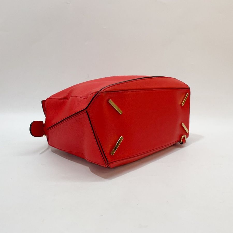 Loewe 紅色牛皮拉鍊puzzle手提側背包-6