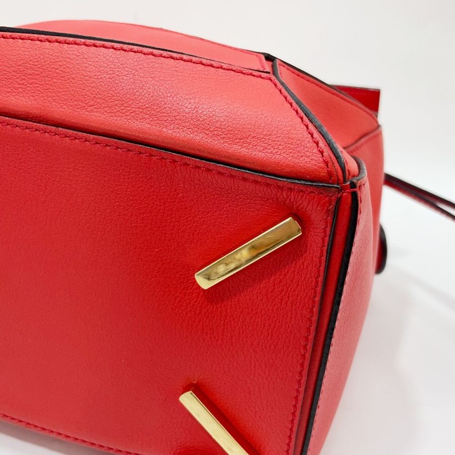 Loewe 紅色牛皮拉鍊puzzle手提側背包-22