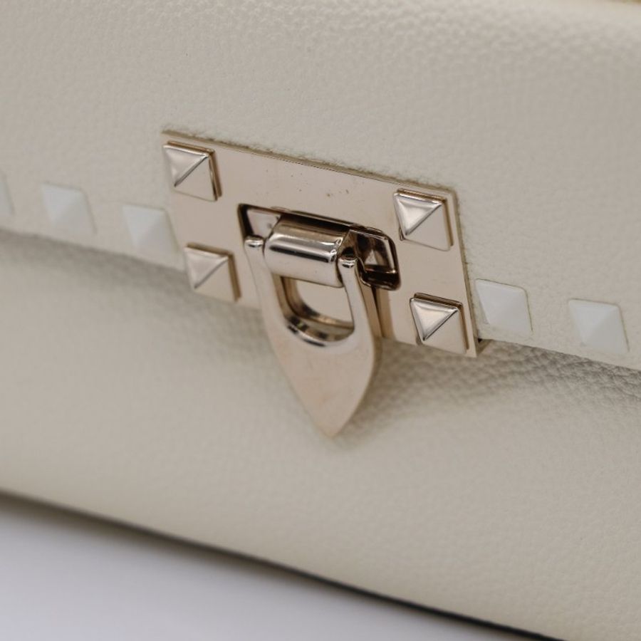 【閒置品♥️】Valentino 奶油白色牛皮 白色鉚釘 相機包 斜背包-4