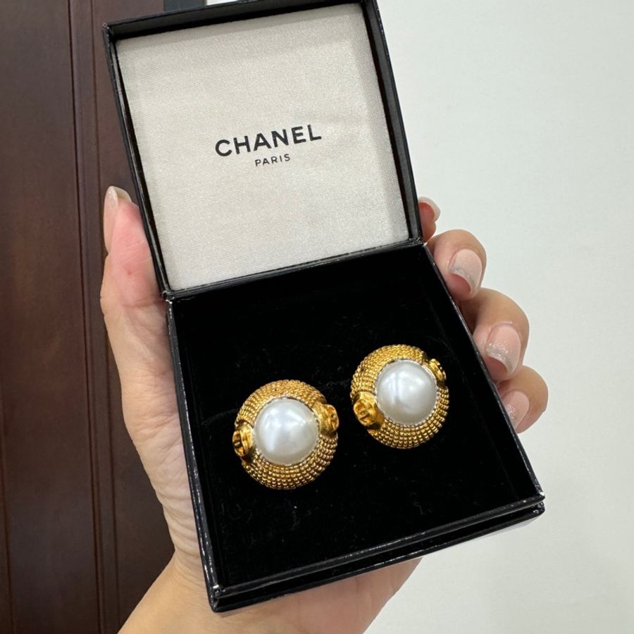 Chanel 香奈兒 vintage 珍珠 金釦 耳環 耳夾 耳飾 夾式耳環-0