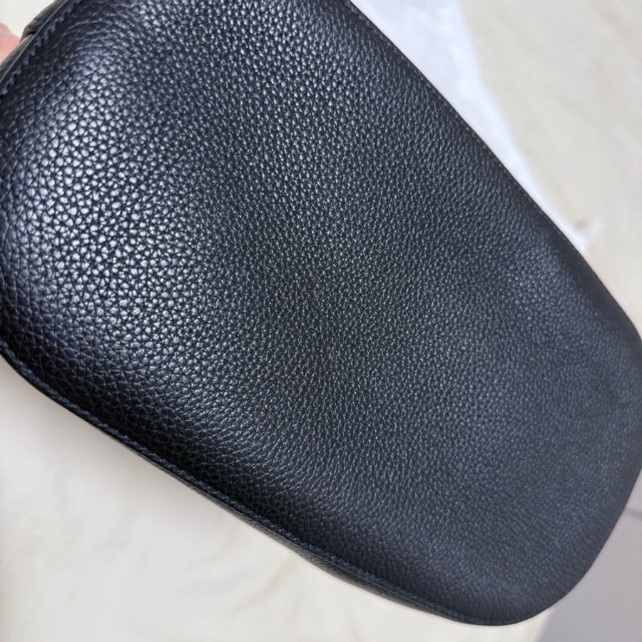 Prada 女款黑色皮革條紋綁帶水桶包 1BE057, 黑色金釦-8