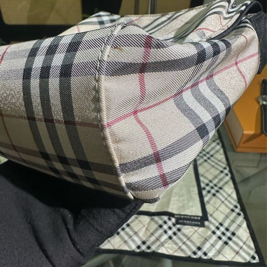 出清 BURBERRY 帆布斜背包-13