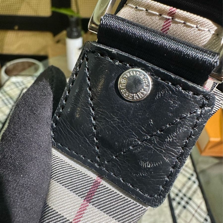 出清 BURBERRY 帆布斜背包-22
